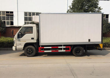 Cina 4X2 3 Ton Refrigerated Box Truck / Freezer Pengiriman Truk Untuk Obat OEM Tersedia pemasok
