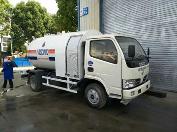 Cina 5M3 2,5 Ton Bobtail LPG Truck 5000L 2.5T CSCBOB Dengan Tabung Pengisi LPG pemasok